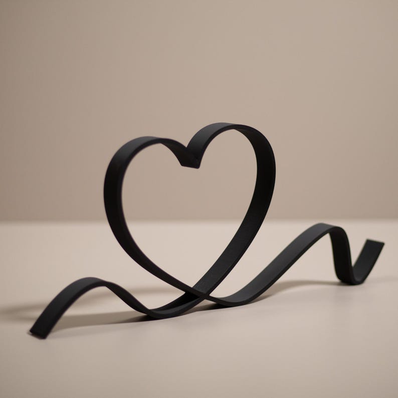 Freestanding Heart Ornament Line Art - Heart Outline Set - Heart Home Decor - Shelf Display Items Svart