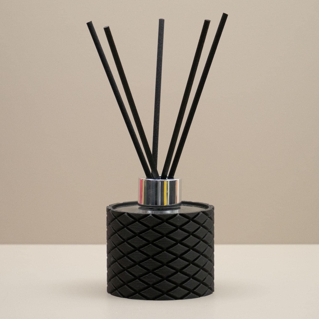 Refillable 100ml Black Reed Diffuser Bottle With Textured Sleeve - Etsy