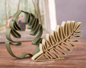 Monstera & Fern Leaf Ornament: Olive Green Boho Home Decor, Shelf Display Accessory, Nature Lovers
