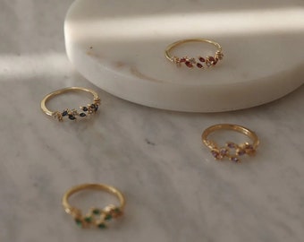 Anello foglia delicato, anello placcato oro aperto in zircone, regalo per lei, anello flora delicato, anello impilabile regolabile verde smeraldo, regalo per la festa della mamma
