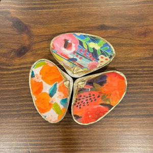 Clam Shell Trinket Dish | Decoupage Clam Shells | Shell Decor | Decorative Jewelry Dish | Coastal Decor | Beach House Decor