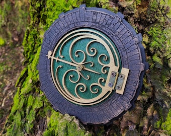 Miniature Hobbit Door with Hinges - Fantasy Fairy Door - Secret Photo Frame Decor