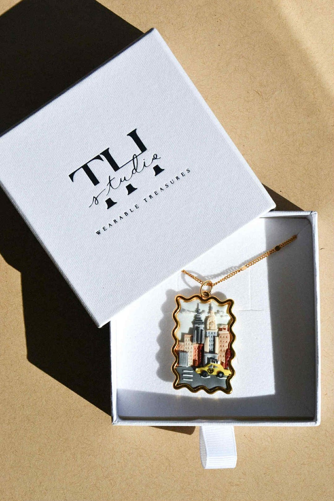 New York Landscape Polymer Clay Necklace: 24K Gold Plated Travel Jewelry - Etsy Canada