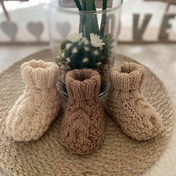 Chaussons Baskets En Laine Gris Fait Main Pour Bébé 0-3 Mois - CATRICOTE
