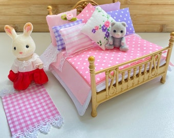 Deb’s Designs Sylvanian Families Double bed set Handmade 