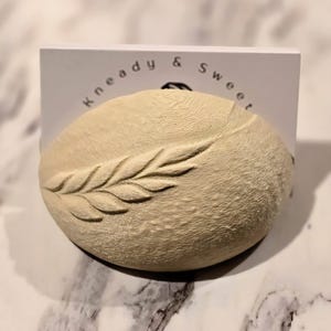 Sourdough bread loaf business card holder with traditional wheat stock scoring design pattern 3d printed farm stand bakery cute card display
