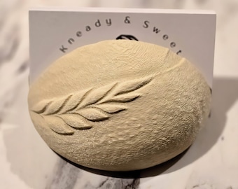 Sourdough bread loaf business card holder with traditional wheat stock scoring design pattern 3d printed farm stand bakery cute card display