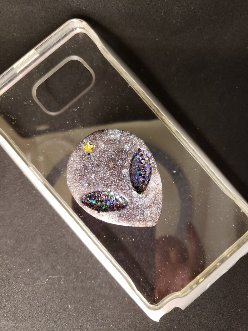 Alien Space Phone Grip