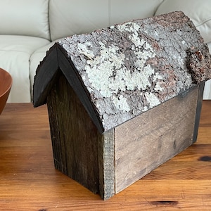 Barn Wood House Style Box, Pine Slab Roof with Lichen, Removable Lid, 80+ Year Old Real Barn Wood, Handmade in New Hampshire