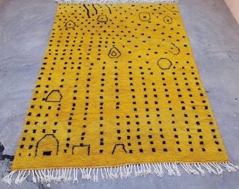 Yellow Moroccan Rug – Handwoven Berber Wool Carpet with Black Tribal Dots and Symbols – Yellow Beni Ourain Style with Black Patterns