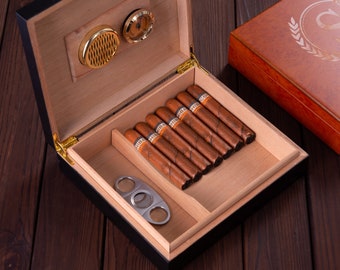 Personalized Cigar Humidor Gift, Custom Cigar Box, Gift for Him, Engraved Humidor, Keepsake Box, Groomsmen Gifts, Best Man Gift, Groom Gifts