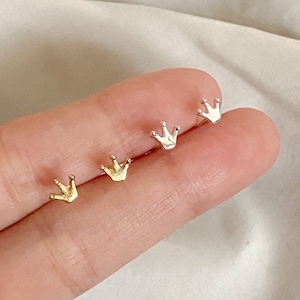 Tiny Crown .925 Sterling Silver Stud Earrings, Gold Plated Minimal Tiny Stud Earrings, Small Mini  Studs, Cartilage Earrings Gifts for Her