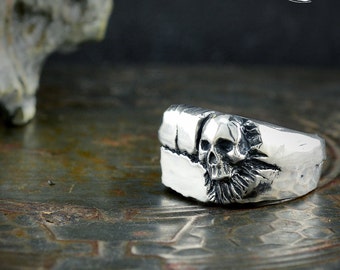 Badass rock signet ring with skull in solid Sterling silver and oxidised textures, Skull ring for men