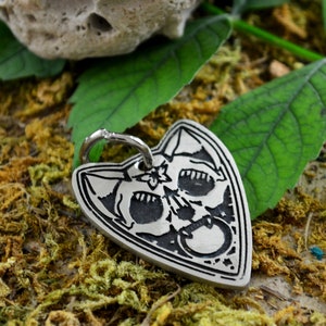 Ouija skull cat pet tag , Personalized engraving pet tag