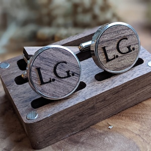 Personalisierte Manschettenknöpfe und Krawattenklammer Set mit Holzbox Hochzeitsgeschenk Jahrestag Manschettenknöpfe Geschenke für Bräutigam Besonderer Platz Hirsch Kundenspezifisches Design