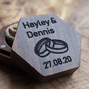 Baum des Lebens Hochzeit Gravur Ringbox Vorschlag Ringträger I do custom Design Holz Initialen Namen Datum Mr und Mrs Bild 3