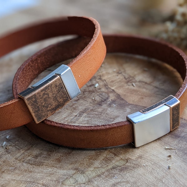 Two Couples Personalised Real Leather Bracelets (Pair), Personalised Gift for Him Her His Hers, Gift for Boyfriend Girlfriend - Matching -