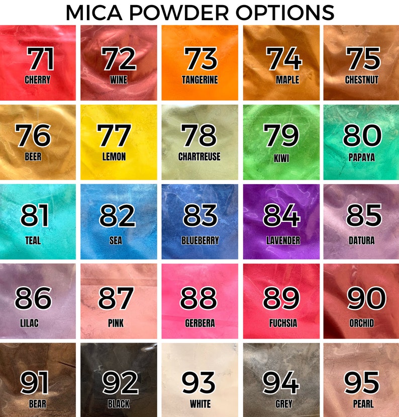 Op de afbeelding: Een raster van mica poeder opties, elk in een andere kleur. De kleuren zijn onder andere kers, wijn, mandarijn, esdoorn, kastanje, bier, citroen, chartreuse, kiwi, papaya, teal, zee, bosbes, lavendel, datura, lila, roze, gerbera, fuchsia, orchidee, beer, zwart, wit, grijs en parel.