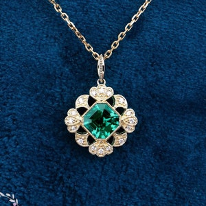 Asscher Cut Emerald Pendant Necklace Solid 14K Yellow Gold Engagement Pendant May Birthstone Gift Art Deco Wedding Necklace Dainty Necklace