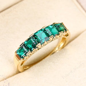 Emerald Wedding Band Vintage Solid Yellow Gold Band Ring May Birthstone Ring Asscher Cut Emerald Dainty Ring Stacking Ring Women Bridal Ring
