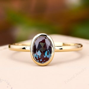 Oval Cut Alexandrite Engagement Ring 14K Yellow Gold Ring Minimalist Promise Ring Solitaire Ring June Birthstone Ring Gemstone Wedding Ring