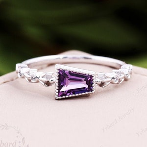 Unique Amethyst Engegement Ring, 14K White Gold Dainty Ring, Natural Purple Amethyst Ring, February Birthstone Ring Anniversary Promise Ring