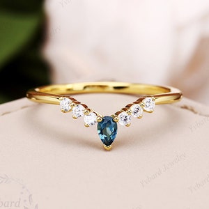 Marquise London BlauTopas Hochzeitsband 14K Gelbgold Gebogen Band Moissanit Braut Stapelring Art Deco Passendes Band Versprechen Geschenk