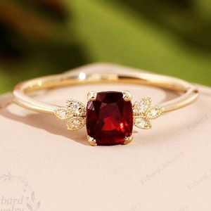 Natural Garnet Cluster Ring 14K Yellow Gold Unique Engagement Ring Diamond Vintage Leaf Promise Ring For Her Bridal Ring Anniversary Gifts