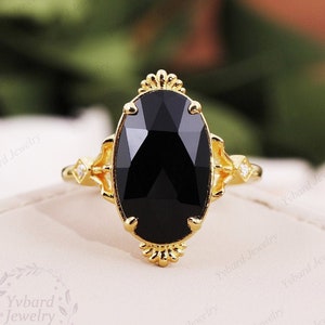 Natural Black Onyx Engagement Ring 5.65ct Oval Rose Cut Unique Vintage 14K Yellow Gold Diamond Ring For Women Bridal Ring Anniversary Gifts