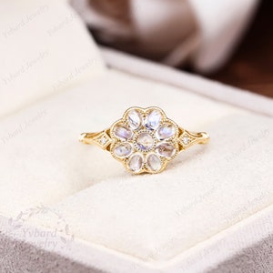 Natural Moonstone Engagement Ring 14K/18K Yellow Gold Wedding Ring Diamond Ring Dainty Vintage Milgrain Ring Moonstone Cluster Bridal Ring zdjęcie 6