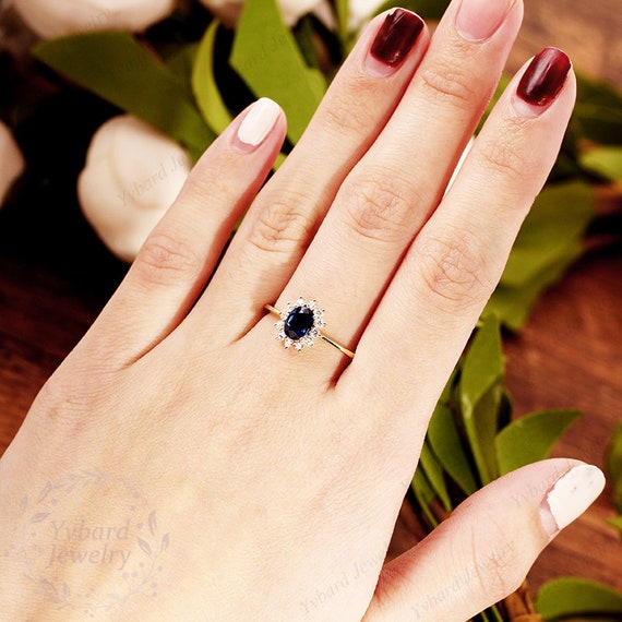 Set Di Anelli Di Fidanzamento Con Zaffiro Blu E Diamante Ovale - Foto 4