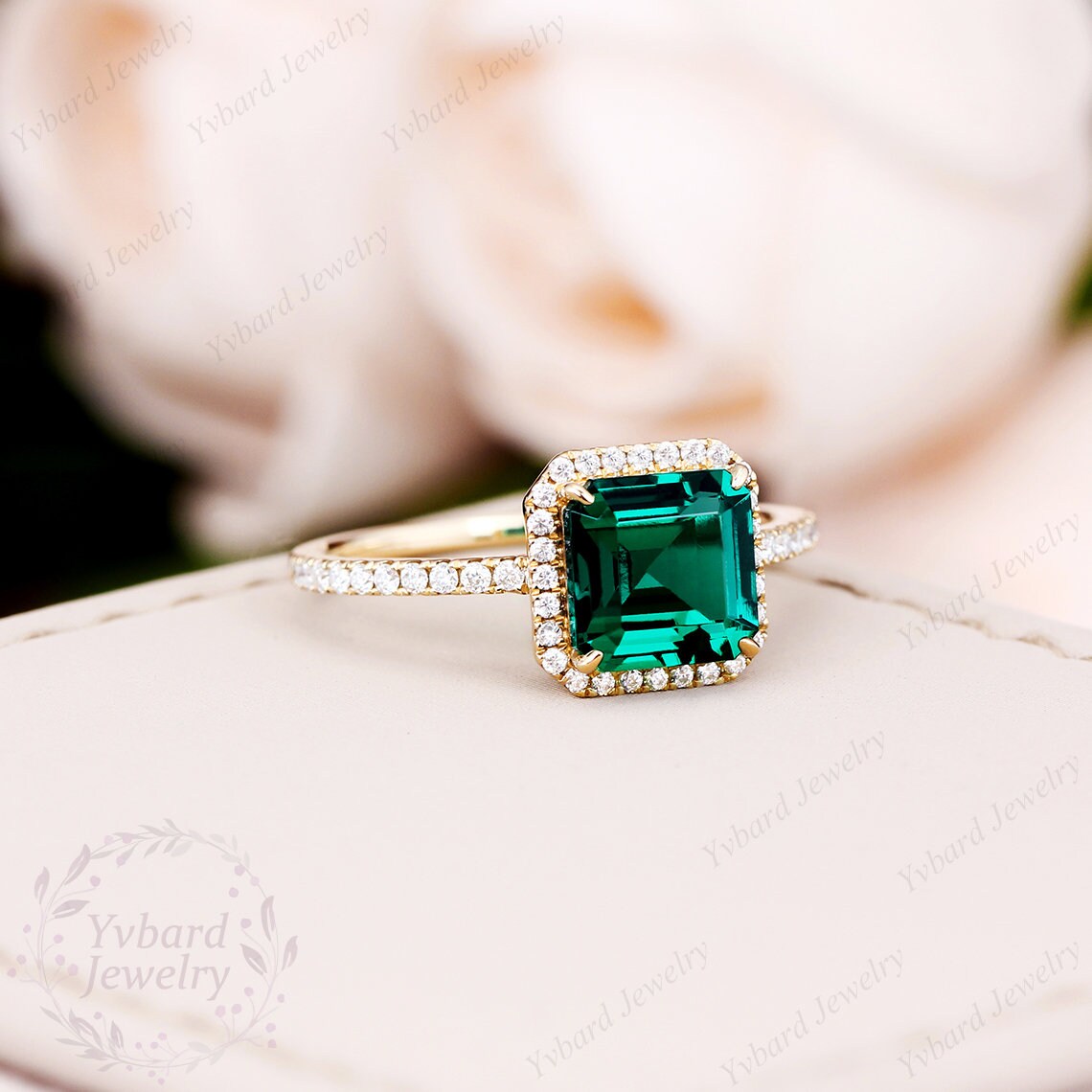 エメラルド クラシック ハロー リング 2.25ct 7mm ラディアントカット