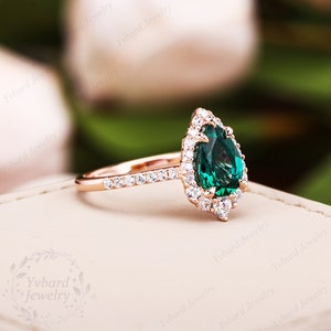 Green Emerald Ring Pear Cut 69mm Lab Created Emerald Engagement Ring ...