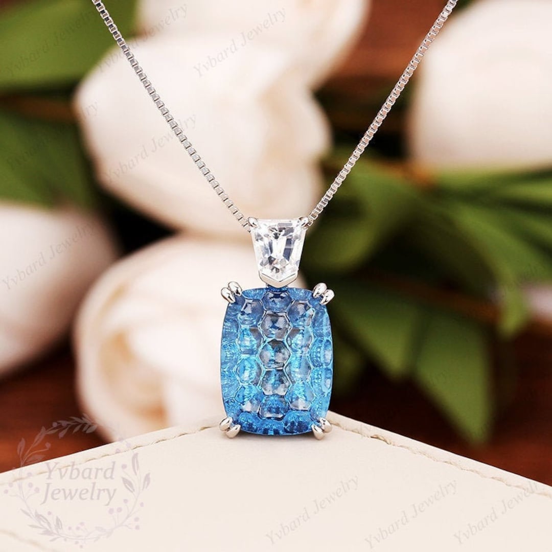 Blue spinel best sale necklace