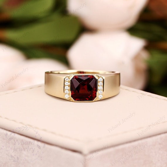 Buy Red Garnet Ring, Modern Kite Garnet Engagement Ring, Unique Garnet Ring  Rhombus Shaped Online in India - Etsy