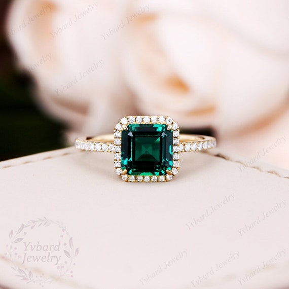 エメラルド クラシック ハロー リング 2.25ct 7mm ラディアントカット