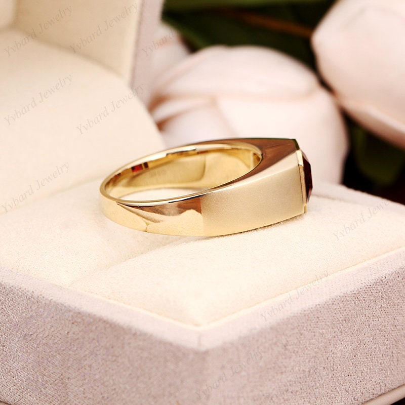 PYTALI Men's 9K Solid Gold Ring With Garnet Gemstone - Customizable Father's Day Gift - View #11