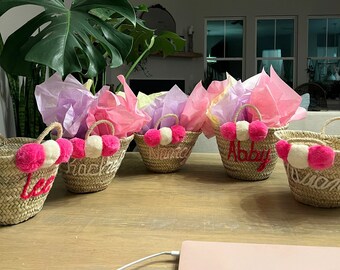 Personalized Party Gift Bag Bridesmaid Bag Gift Bag with Name Beach Custom Gift Bag, Customized Small Basket, embroidery basket