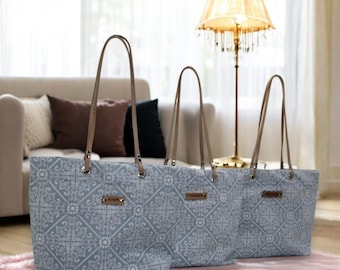 Custom Burlap Tote Bag - Wedding Day Bridesmaid Gift Idea - Matching Bridal Party Gift - Bridesmaid Tote - Reusable Gift Bag Idea (M241119P)