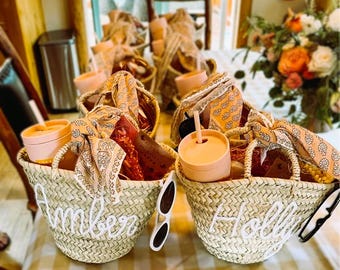 Customized Straw Bags, Monogram Bag Basket, Personalized Bridesmaid Beach Bag, Straw Tote, Bridal Shower bags, Custom Beach Bag