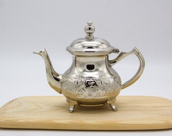 Moroccan 2/4/6 Cups Tea Pot 4 Welded Legs Handmade Serving Small/Medium/Large Brass Silver Plated Teapot Hand Carved in Fez Morocco