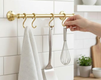 Antique Brass Kitchen Rail with S-Hooks – Wall Mounted Utensil Bar, Solid Brass Pot & Pan Hanger, Vintage Farmhouse Kitchen Organizer