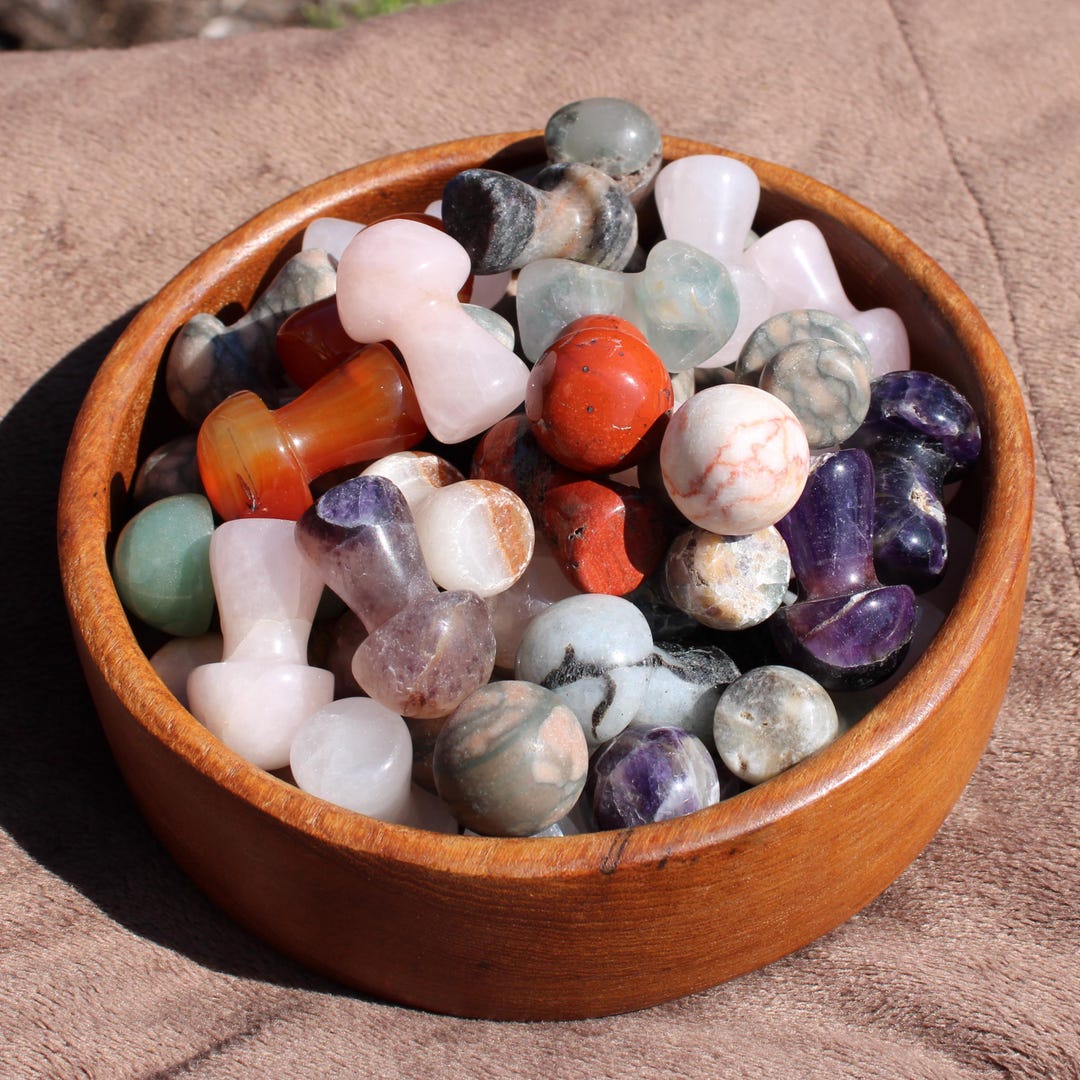 Crystal Mushroom Carving – Random Gemstone Mini Figurine – Quartz ...