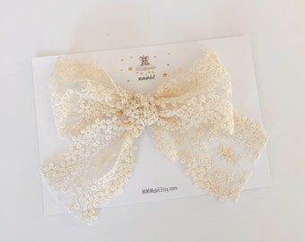 Vintage Lacey Bows, Ivory Lace Bow, Toddler Hair Bow, Baby Hair Bow, Toddler Hair Clip, Hairbows, Child Hair Clips, School Bows,