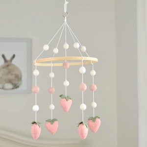 Strawberry mobile/Baby mobile/Fruit felt mobile/Strawberry decoration/Strawberry nursery decor/Fruit baby mobile/