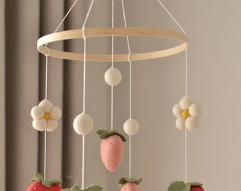 Strawberry mobile/Baby mobile/Fruit felt mobile/Strawberry decoration/Strawberry nursery decor/Fruit baby mobile/