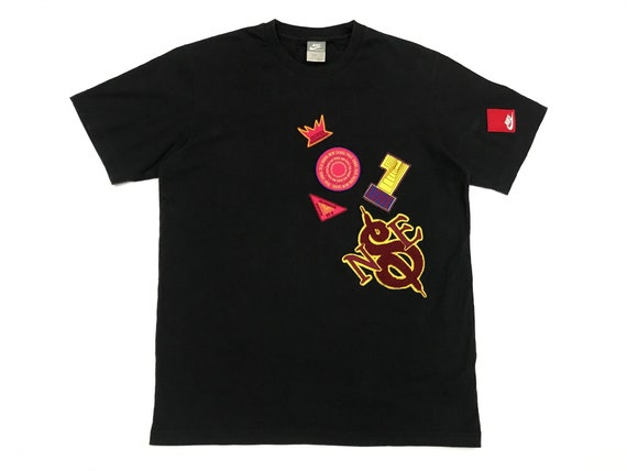 Nike t-shirt Vintage black shirt patches yellow re