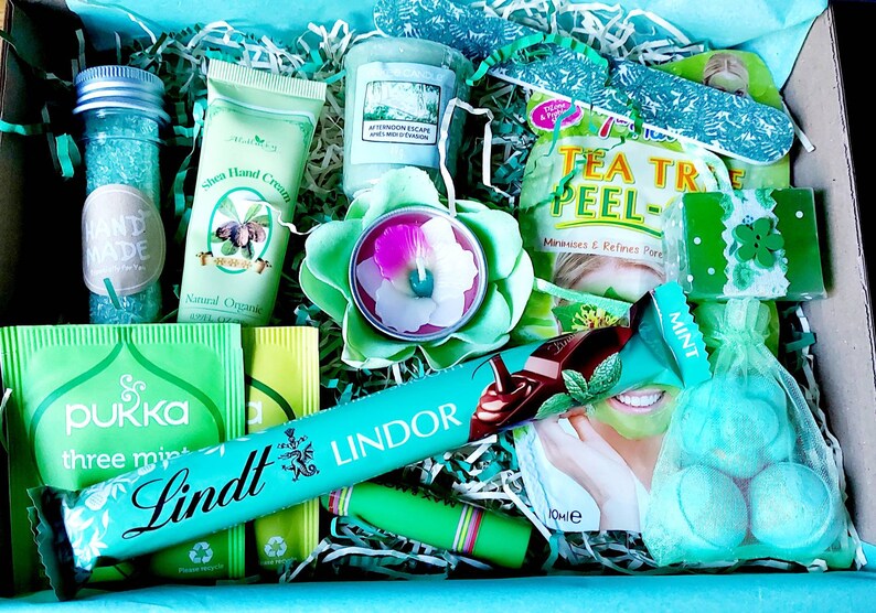 Pamper hamper for her/care package/spa gift set Etsy