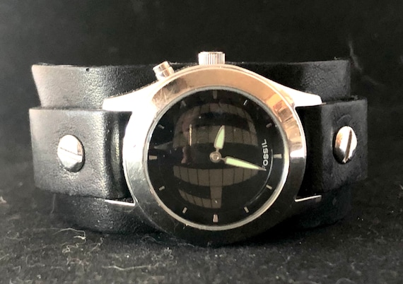 Original 1999 Collectors Quartz Fossil 