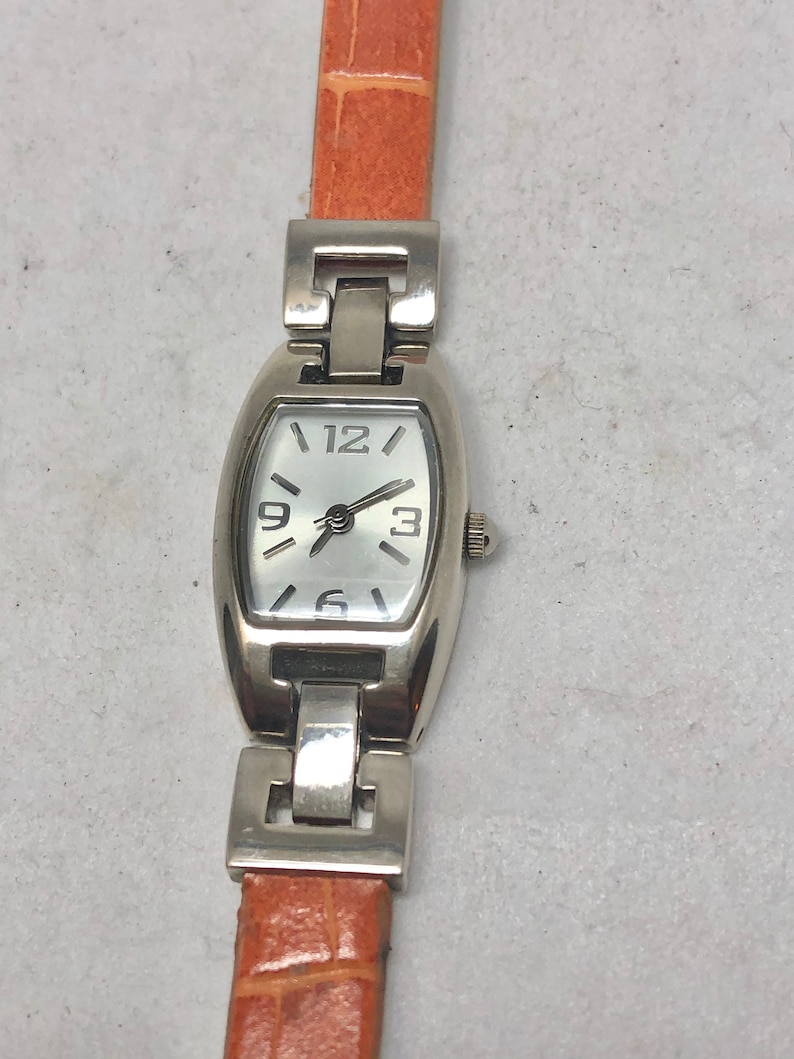 Retro Ladies Watch, Light Brown Vinyl Band, New Battery image 3